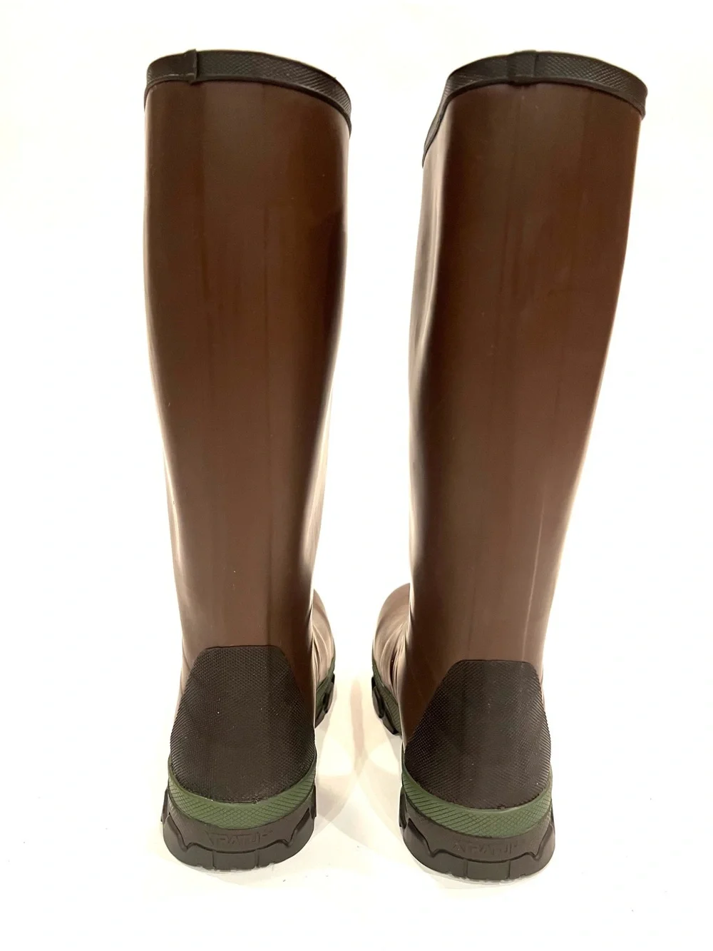 XtraTuf 15